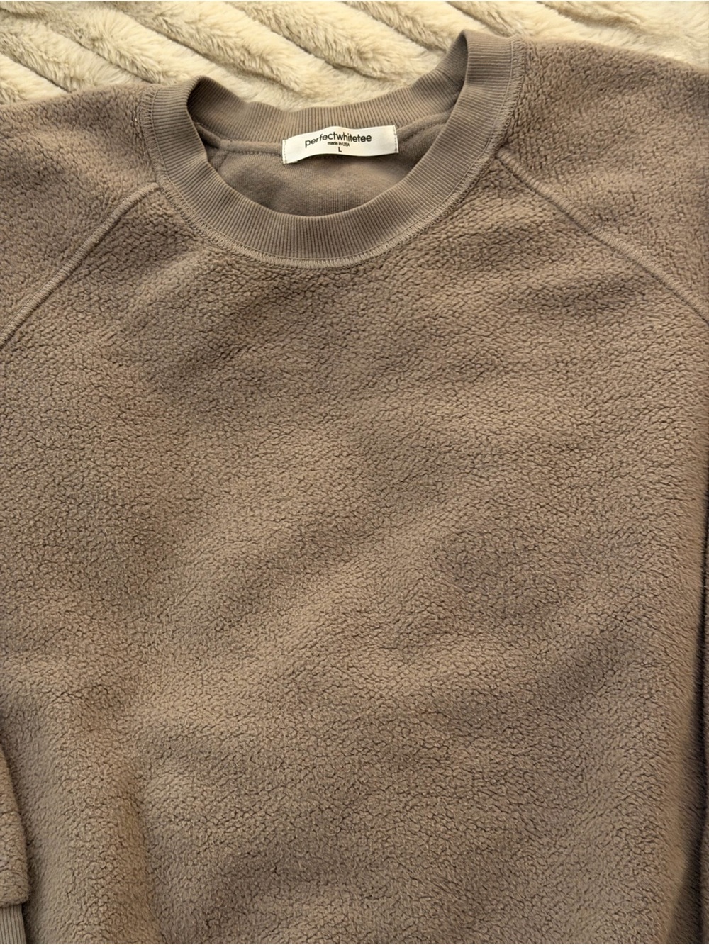 Perfectwhitetee Ziggy Fleece Sweatshirt Taupe Size L - Picture 4 of 4